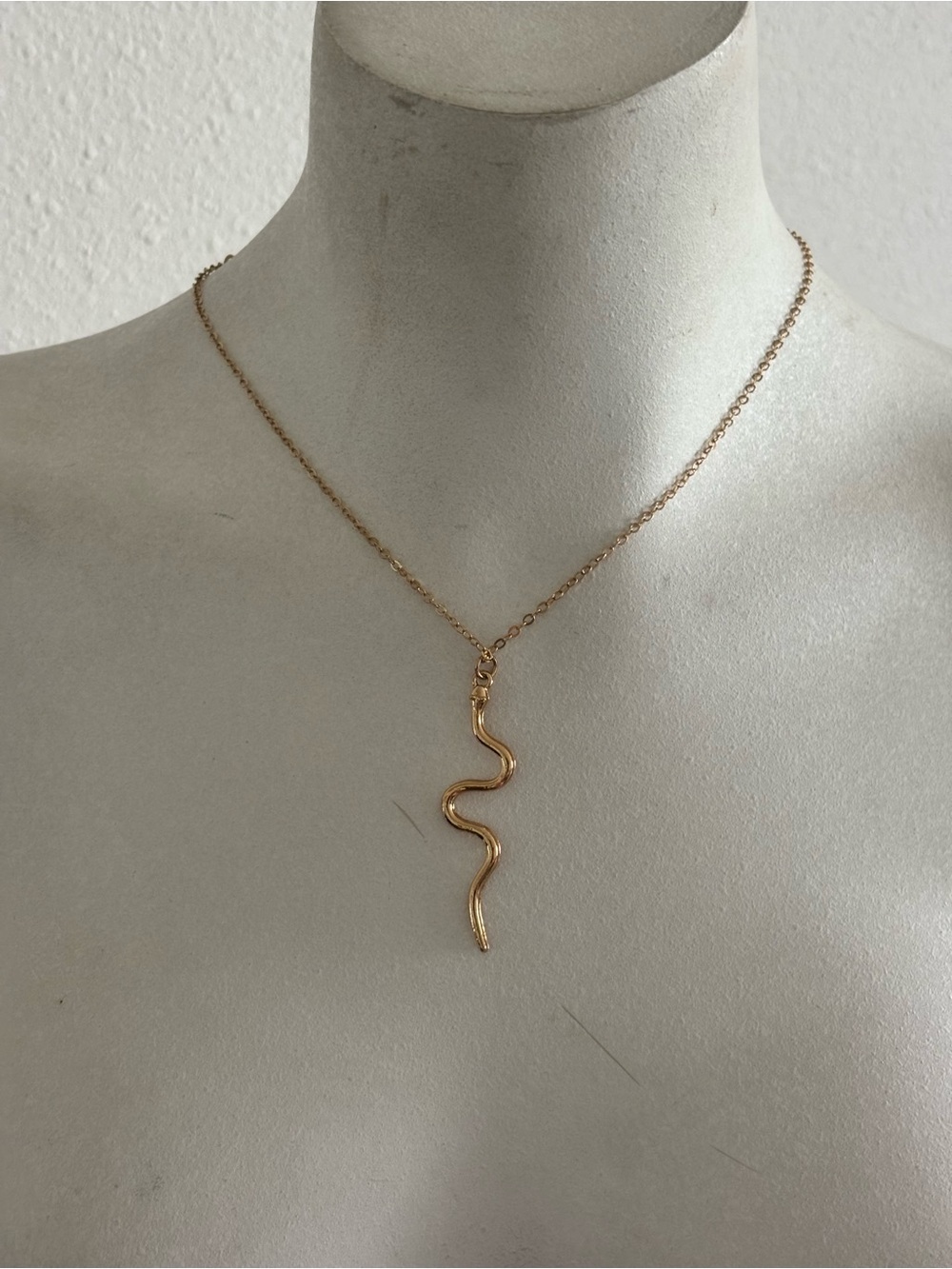 Gold Snake Necklace 🐍 🐍